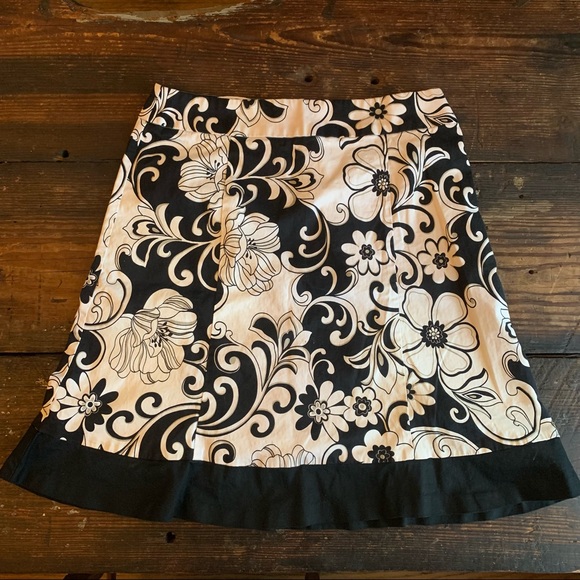 Dresses & Skirts - Black and white floral a line skirt sz 14
